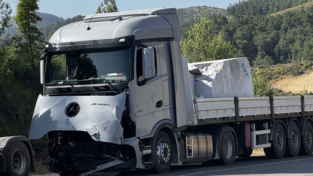 Antalya-Isparta Yolunda Feci Zincirleme Kaza: 2 Ölü!