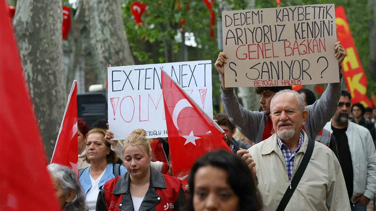 CHP’de Kurultay Krizi: Süreç İki Yıla Yayılacak mı?