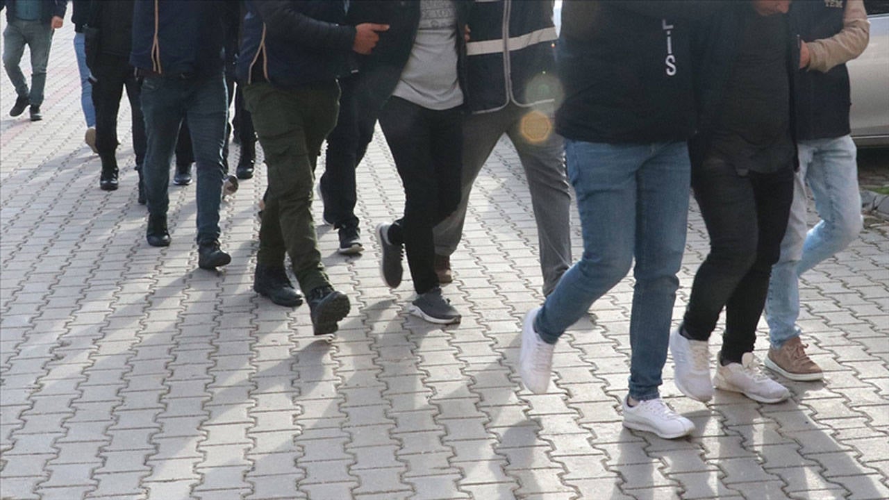 İstanbul’da IŞİD Operasyonunda 17 Tutuklama Şoku!