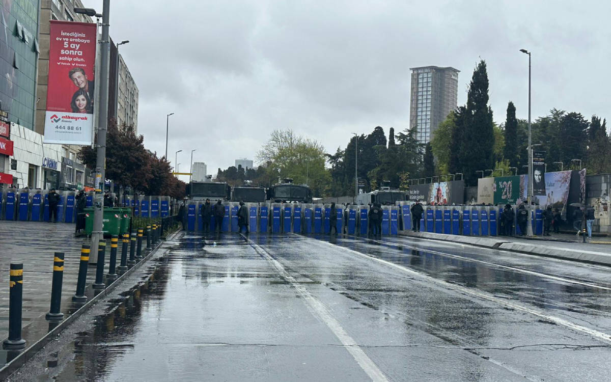 Taksim 1 Mayıs İçin Neden Kapatıldı? İstanbul’da Gerginlik Sürüyor!