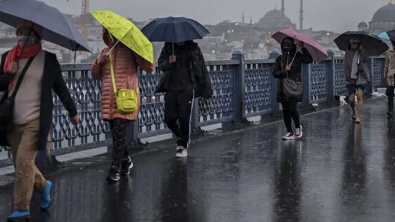 İstanbul’da Sıcaklıklar Düşüyor: 15 Saat Sürecek Sağanak Geliyor!