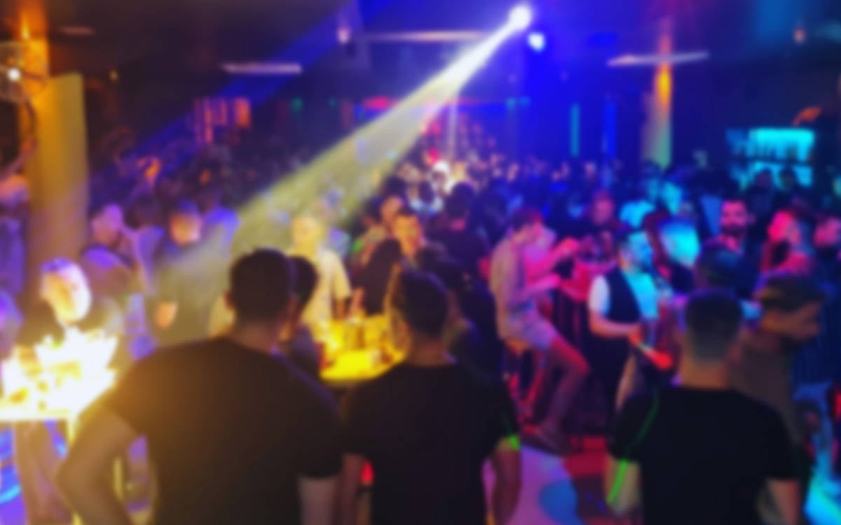 İstanbul’un Tarihi Gey Barı ‘Tek Yön’ Kapatıldı: Nedenleri Ne?