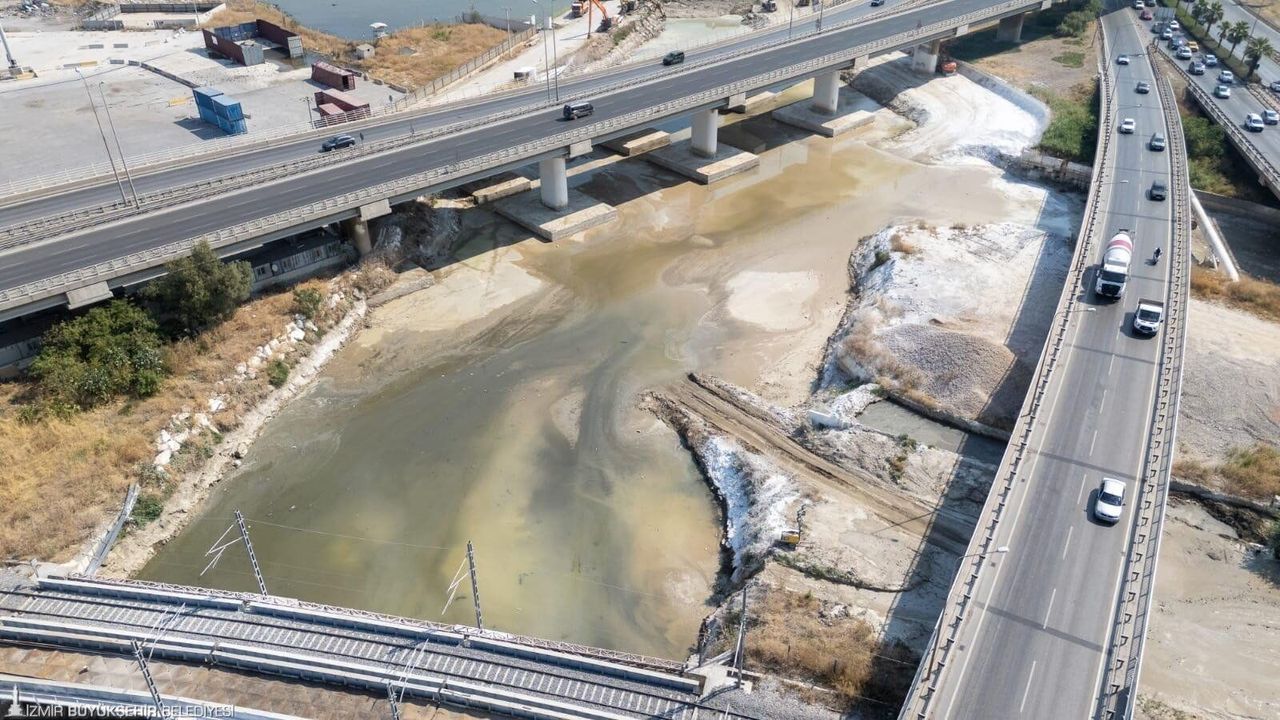 İzmir’de Su Kaynakları Temizleniyor: Manda Çayı Sırada!