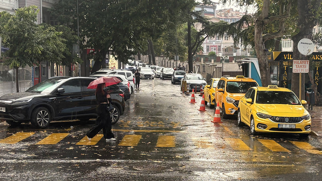 Meteorolojiden Kritik Uyarı: Bu Bölgelerde Gök Gürültülü Sağanak Var!