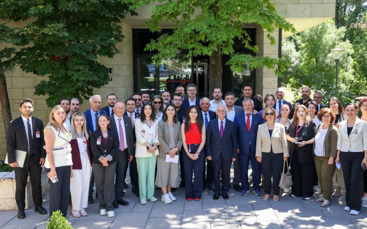YENİ Parti’den Doğu ve Güneydoğu Hamlesi: Seçim Hedefleri Netleşti!